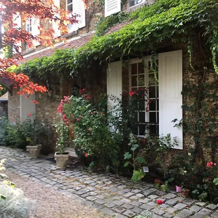 Le Cedre Bleu Grosrouvre