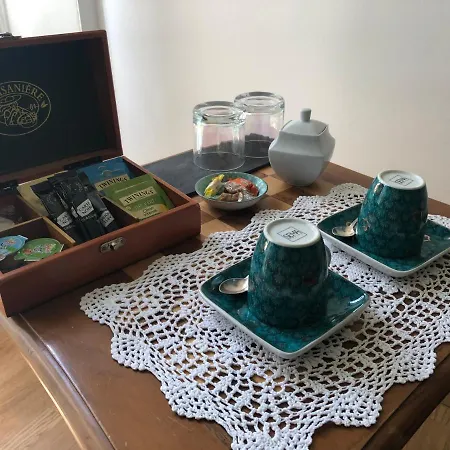 Oda ve Kahvaltı Le Cedre Bleu Grosrouvre