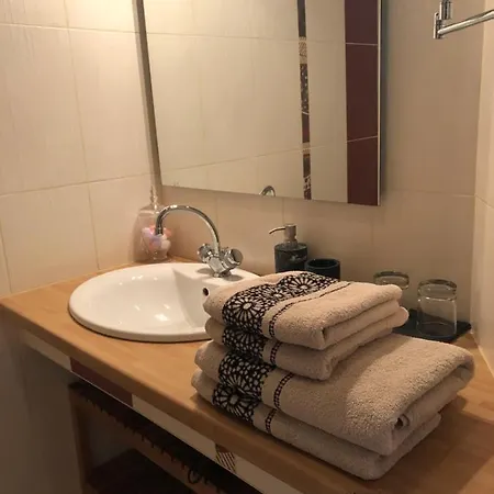 Bed & Breakfast Le Cedre Bleu Grosrouvre