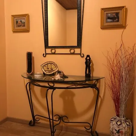Le Cedre Bleu Oda ve Kahvaltı Grosrouvre