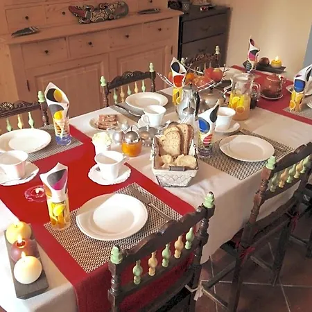 Bed & Breakfast Le Cedre Bleu Grosrouvre