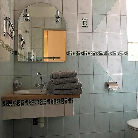Bed & Breakfast Le Cedre Bleu Grosrouvre