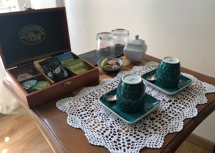 Alojamento de Acomodação e Pequeno-almoço Le Cedre Bleu Grosrouvre